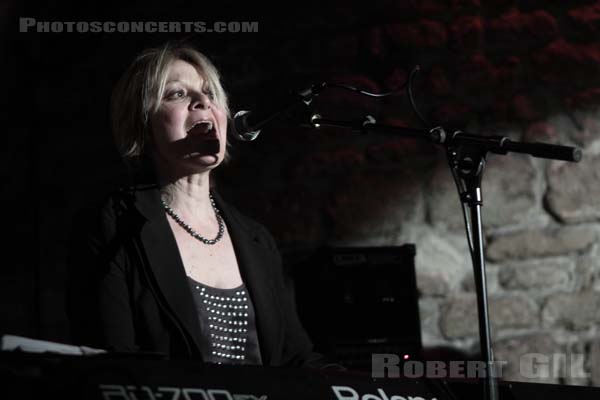 HAZEL O'CONNOR AND THE BLUJA PROJECT - 2010-05-02 - PARIS - Theatre de Nesle - 